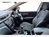 Used Nissan Qashqai N-Connecta 115 HP (84 kW) 2018 Black SUV