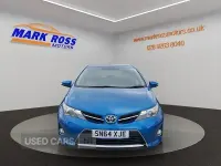 Used Toyota Auris 132 HP (97 kW) 2014 Blue Hatchback
