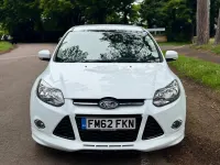 Used Ford Focus Zetec 115 HP (84 kW) 2013 White Hatchback