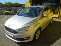 Usado Ford Grand C-Max Zetec 125 CV (91 kW) 2016 Plateado Monovolumen