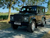 Used Land Rover Defender 122 HP (89 kW) 2009 Green Estate