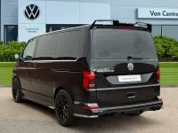 Begagnad VW Transporter Sportline 204 HK (150 kW) 2023 Svart Van