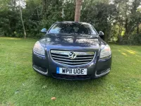 Used Vauxhall Insignia 220 HP (161 kW) 2011 Blue Hatchback