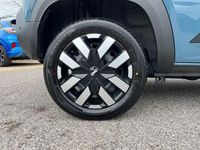 New Dacia Spring Expression 47 kW (64 HP) 2025 Hatchback