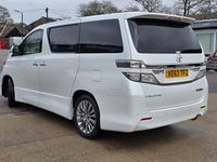 Usado Toyota Alphard 2014 Branco Monovolume