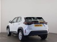 Used Toyota Yaris Hybrid 116 HP (85 kW) 2024 White Estate