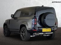 Used Land Rover Defender SE Dynamic 249 HP (183 kW) 2025 Carpathian grey Estate