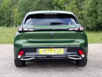Used Peugeot 308 Allure Premium 129 HP (94 kW) 2023 Green Hatchback