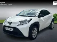 Used Toyota Aygo X PURE 72 HP (52 kW) 2024 White SUV