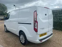 Used Ford Transit Custom Limited 130 HP (95 kW) 2023 White Van