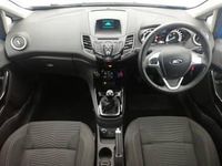 Used Ford Fiesta Zetec 100 HP (73 kW) 2015 Blue Hatchback