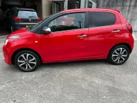 Begagnad Citroën C1 Shine 2021 Röd Halvkombi