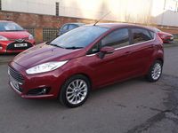Usado Ford Fiesta Titanium X 95 HP (69 kW) 2012 Vermelho Citadino