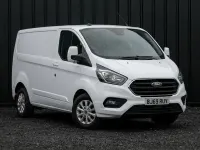Used Ford Transit Custom Limited 130 HP (95 kW) 2019 White Van