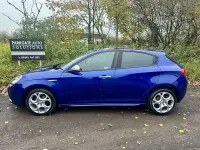 Used Alfa Romeo Giulietta 120 HP (88 kW) 2017 Blue Hatchback