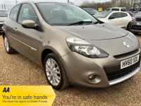 Usado Renault Clio II Dynamique 86 HP (63 kW) 2010 Bege Citadino