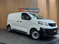 Begagnad Peugeot Expert Premium 2023 Vit Van
