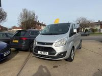 Usado Ford Tourneo Titanium 130 CV (95 kW) 2017 Plateado Monovolumen