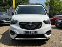 Used Vauxhall Combo Sportive 75 HP (55 kW) 2019 White MPV