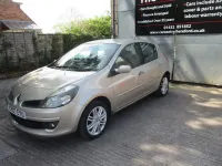 Used Renault Clio Initiale 111 HP (81 kW) 2007 Gold Hatchback