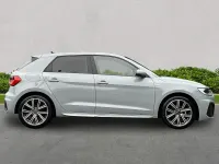 Usado Audi A1 S-Line 95 HP (69 kW) 2025 Cinzento SUV