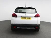 Used Peugeot 2008 Allure Premium 81 HP (59 kW) 2018 White SUV
