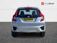 Begagnad Honda Jazz S 102 HK (75 kW) 2017 Silver Halvkombi