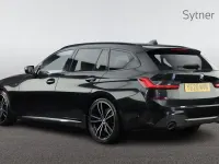 Begagnad BMW 320 M Sport 181 HK (133 kW) 2020 Svart Kombi