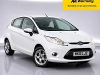 Used Ford Fiesta Zetec 82 HP (60 kW) 2012 White Hatchback