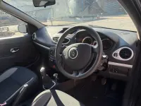 Used Renault Clio Expression 86 HP (63 kW) 2011 Black Hatchback