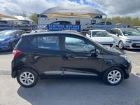 Used Hyundai i10 Edition 67 HP (49 kW) 2015 Black Hatchback