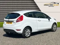 Used Ford Fiesta Zetec 82 HP (60 kW) 2010 White Hatchback