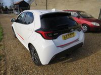 Used Toyota Yaris Hybrid Design 114 HP (83 kW) 2021 White Hatchback