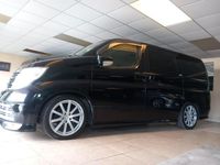 Używany Nissan Elgrand 2006 Czarny Minivan