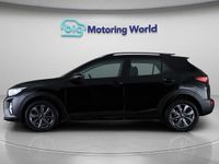 Second-hand Kia Stonic 99 CP (72 kW) 2022 Negru SUV