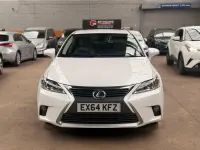 Used Lexus CT200h 136 HP (100 kW) 2014 White Hatchback