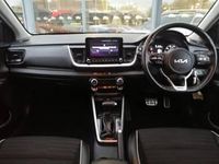 Used Kia Stonic GT-Line 99 HP (72 kW) 2023 White SUV