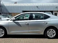 Used Skoda Octavia SE 110 HP (80 kW) 2023 Brilliant silver metallic Hatchback