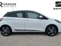 Used Toyota Yaris 111 HP (81 kW) 2020 Pure white Hatchback
