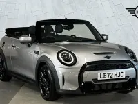 Usado Mini Cooper S Exclusive 176 HP (129 kW) 2023 Prateado Citadino
