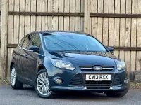 Używany Ford Focus Zetec 125 KM (91 kW) 2013 Szary Hatchback