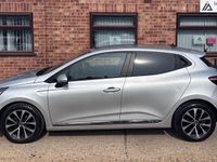Used Renault Clio V Iconic 2021 Silver Hatchback