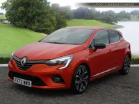Used Renault Clio Techno 145 HP (106 kW) 2022 Orange Hatchback