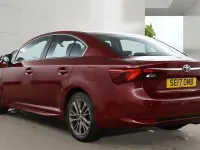 Used Toyota Avensis Business Edition 147 HP (108 kW) 2017 Red Sedan