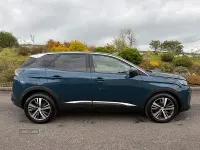 Second-hand Peugeot 3008 Allure 131 CP (96 kW) 2022 Albastru SUV
