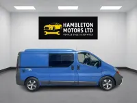 Używany Renault Trafic 2006 Niebieski Minivan