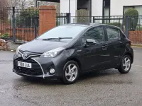 Used Toyota Yaris 101 HP (74 kW) 2015 Black Hatchback