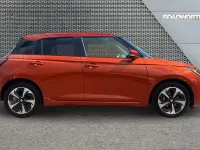 Używany Suzuki Swift 2025 Pomarańczowy Hatchback