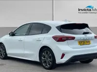 Used Ford Focus ST-Line 125 HP (91 kW) 2025 White Hatchback