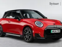 Used Mini Cooper SE Hatch 158 kW (215 HP) 2024 Red Hatchback